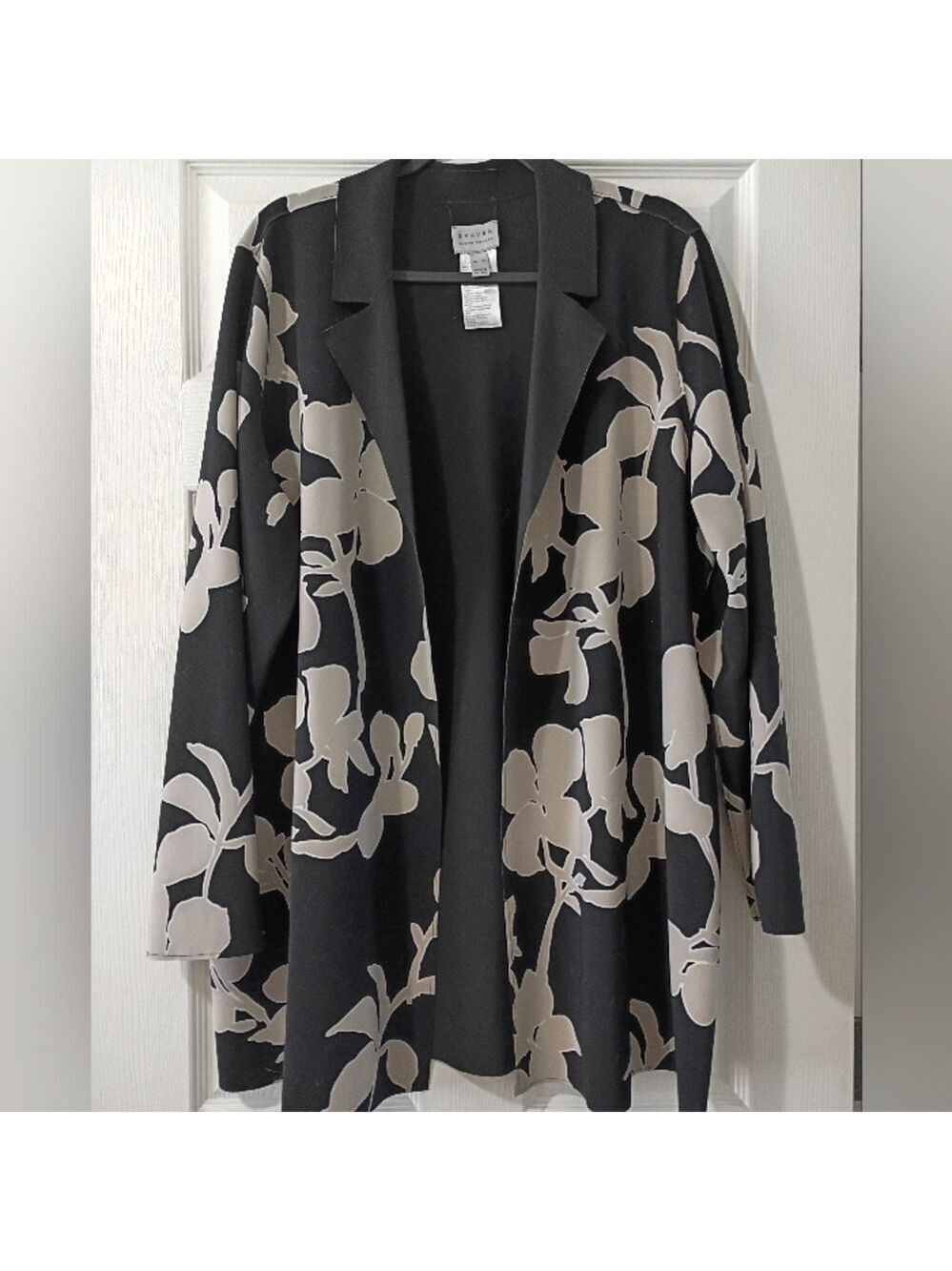 Susan Graver Black and Tan Long line Open Front Topper Jacket - Picture 2 of 7